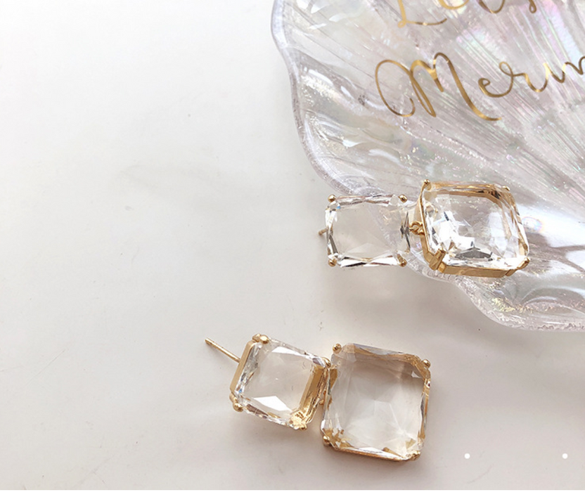 Square transparent long face repair earrings