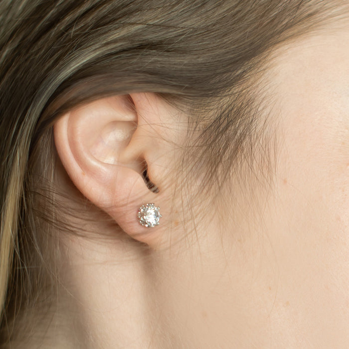 Zircon microinlaid white stone claw earring